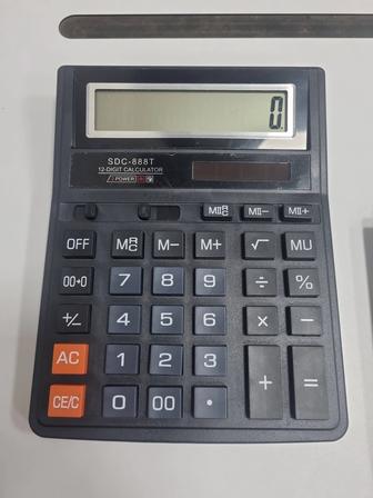 Калькулятор, настольный, 12-значный