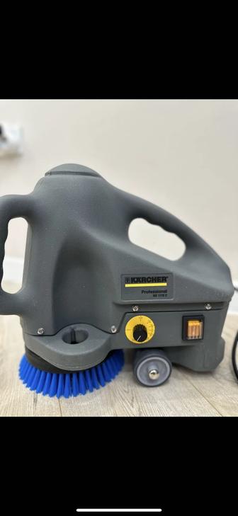 Продам роторную щетку karcher