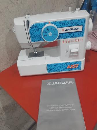 Продам швейную машину