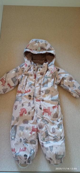 Продам комбинезон размер 86-92