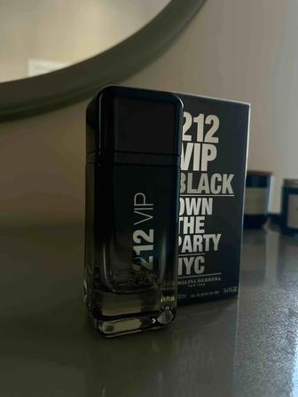 Парфюм CAROLINA HERRERA 212vip black