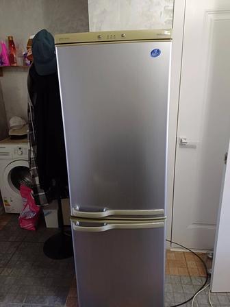 Холодильник Samsung rl28fbsw