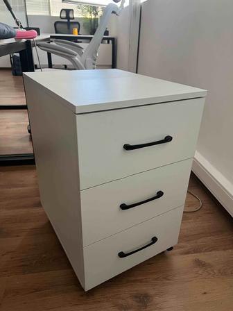 Тумбы в офис