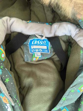 Продам детский зимний комбинезон фирма Lassye