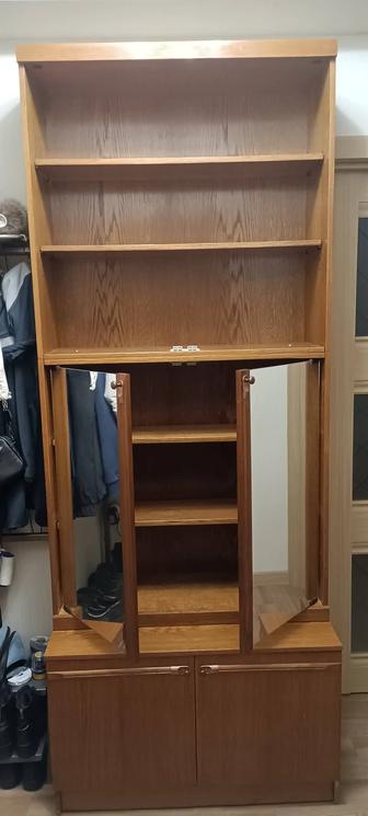 Шкаф