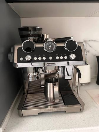 Кофемашина DeLonghi LaSpecialista Maestro