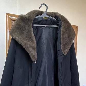 Продам зимнюю куртку женская