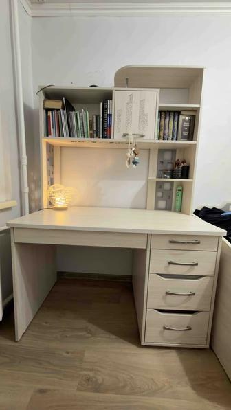 Продам гарнитур для детской,для подростка!