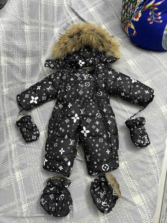 Детский комбинезон зимний