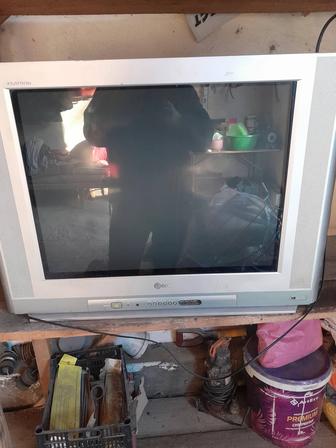 Продается телевизор