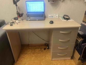 Письменный стол