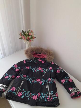 Зимняя куртка для девочки рост 116