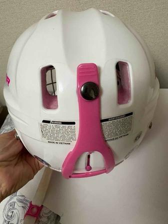 Продам хоккейный шлем