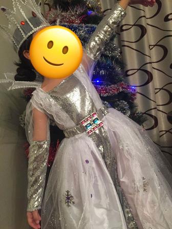 Продаю маскарадный костюм для девочек