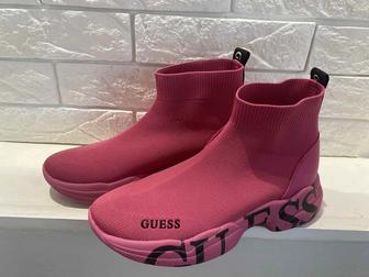 Кроссовки Guess