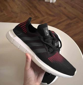 Кроссовки Adidas Man