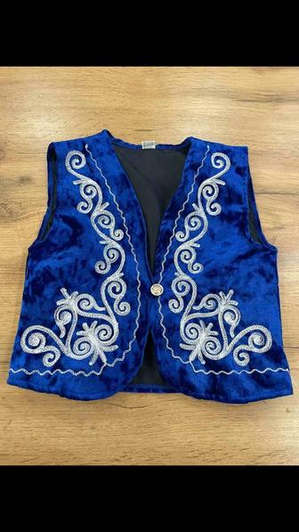 Национальный костюмы в день Дружбы народов Казахстана 1 мая