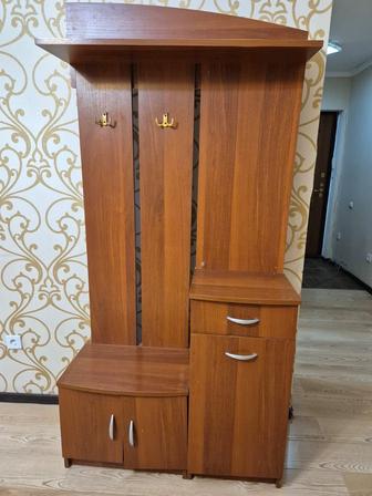 Отдам прихожую