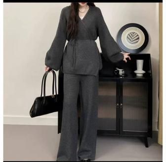 Продам не дорого Новую Теплую Двойка 44-46 размер на 48 тоже можно