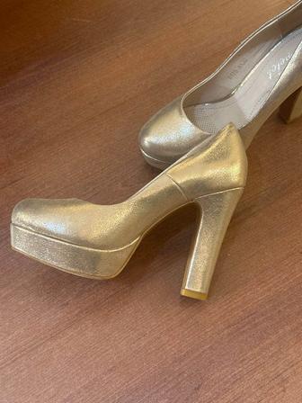 Продам туфли