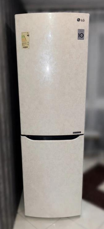 Холодильник LG сатылады. Продам холодильник LG
