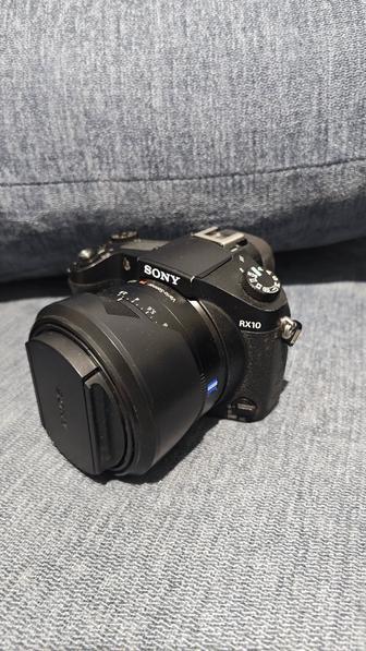 Фотоаппарат Sony RX10