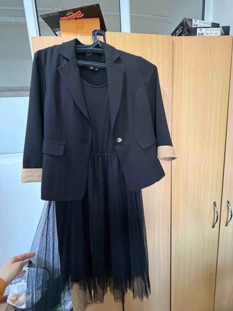 Платье и пиджак