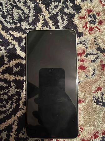 Продам телефон Samsung S22
