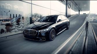 Mercedes S class w223 без водителя и также с водителем