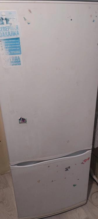 Продам холодильник Атлант