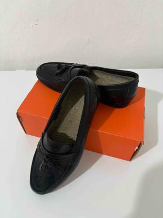 Продам осенний мокасины