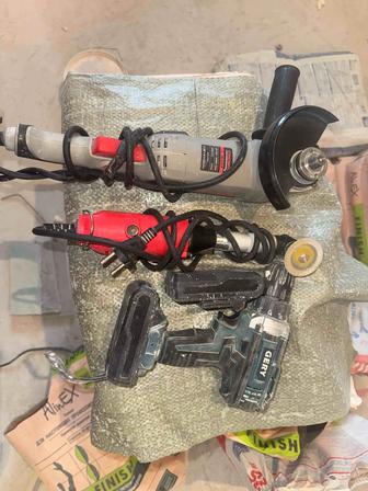 Продам балгарка Корвн 125 гавер и шруповерт