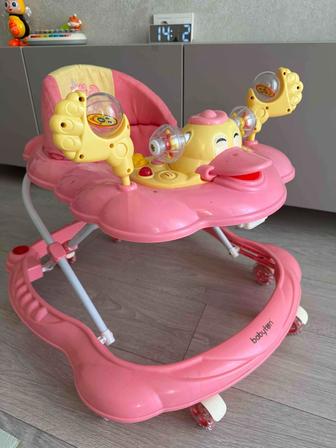 Продам коврик для малышей, ходунки, держатель для игрушек