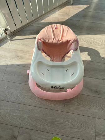 Продам ходунки Babyton