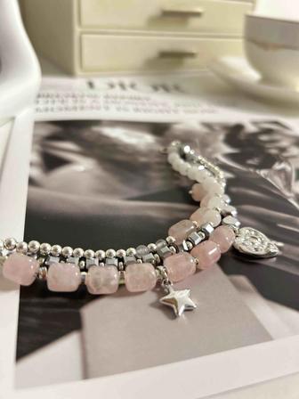 Жемчужный (Майорка) браслет и розовый кварц с позолоченной фурнитурой