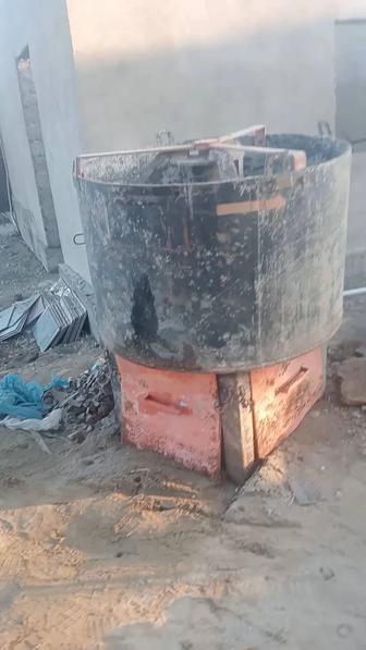 Принудительная бетономешалка