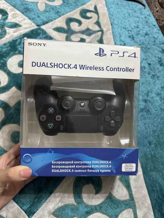 Джойстик на PS4 Dualshock 4