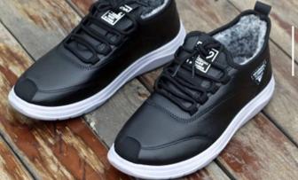 Аяқ киім . Кросовка