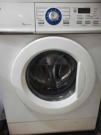 Продам стиральную машинку