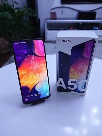 Смартфон SAMSUNG A50