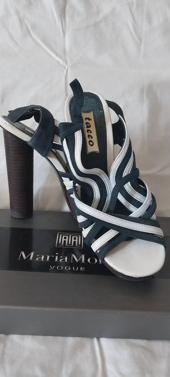 Продам босоножки