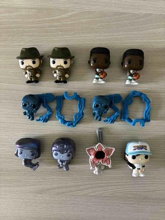 Фигурки киндер Joy Очень странные дела