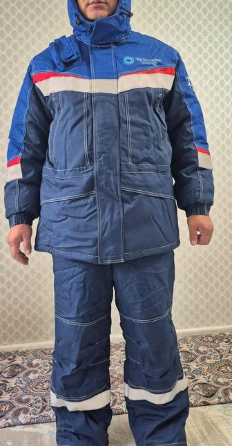 Продам спецодежду зимнюю и обувь