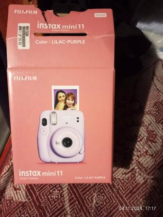 Продаю фотоаппарат instax mini 11