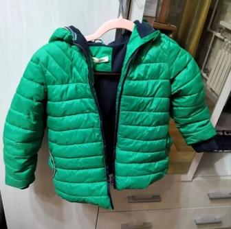 Отдам за шоколадку куртку