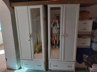 Шкаф.тумбасымен сатылады