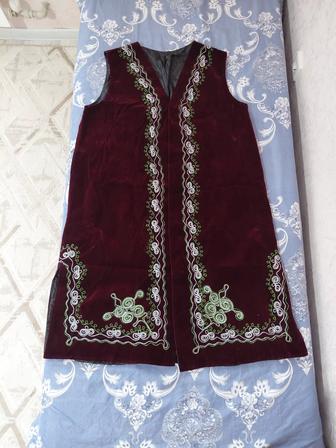 Казахские национальные камзолы, платья