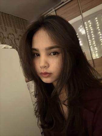 Официант / официантка