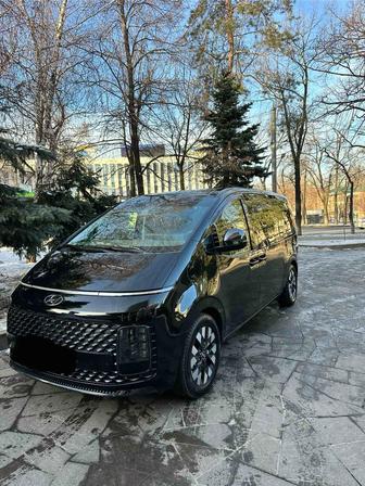 Hyundai Staria 2023 аренда авто с водителем