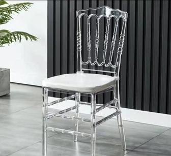 Аренда столов и стульев